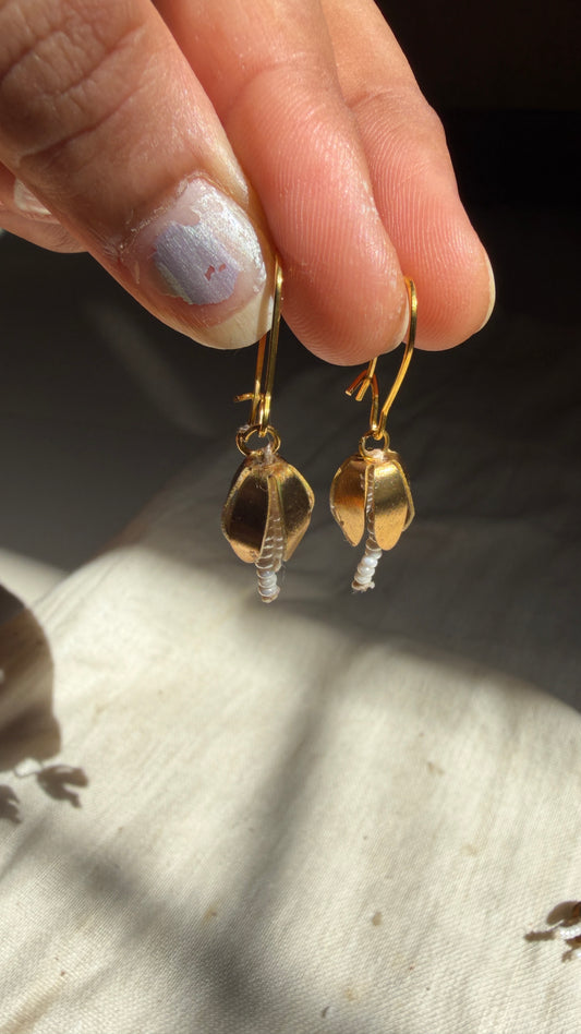 Tulip hoop