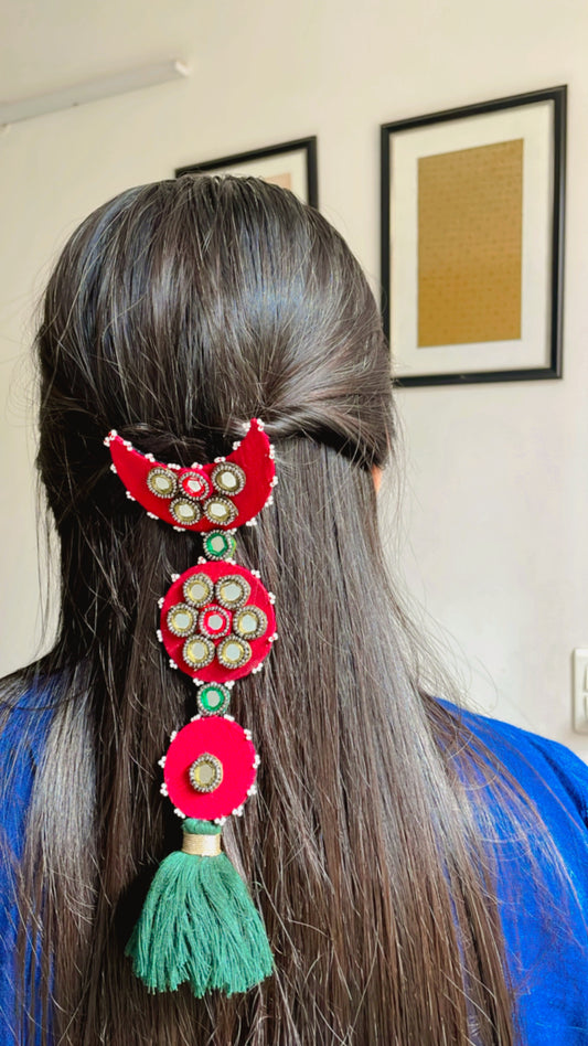 Red Chand Sitara hair accessory
