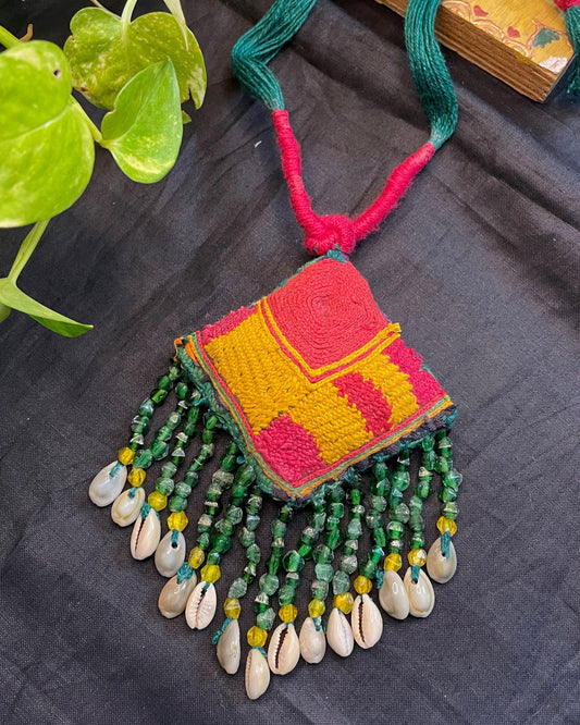 Bloom Shell Vintage Necklace Gamthi Fashion