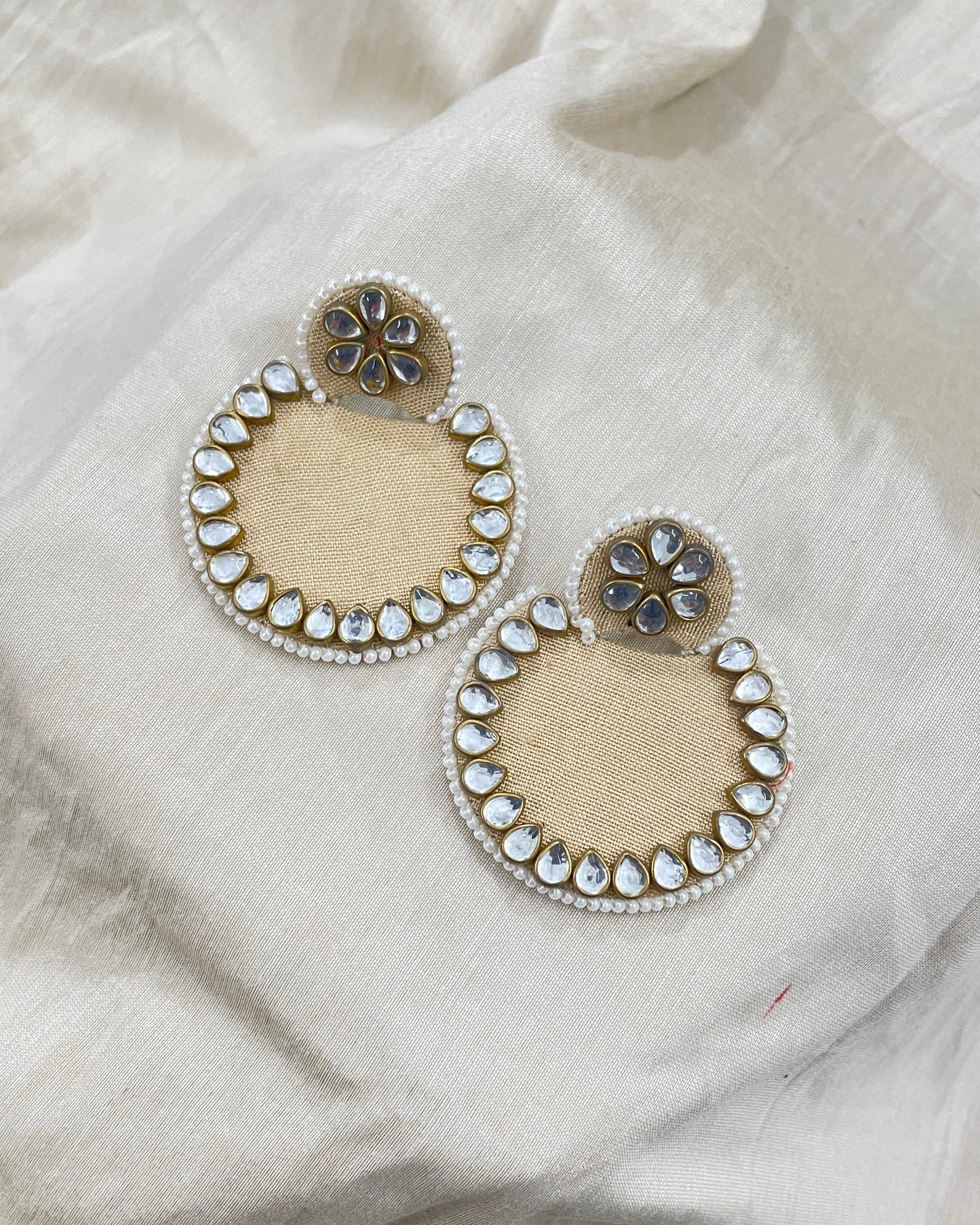 Cream Kundan Fabric Earrings By Gamthi Fashion