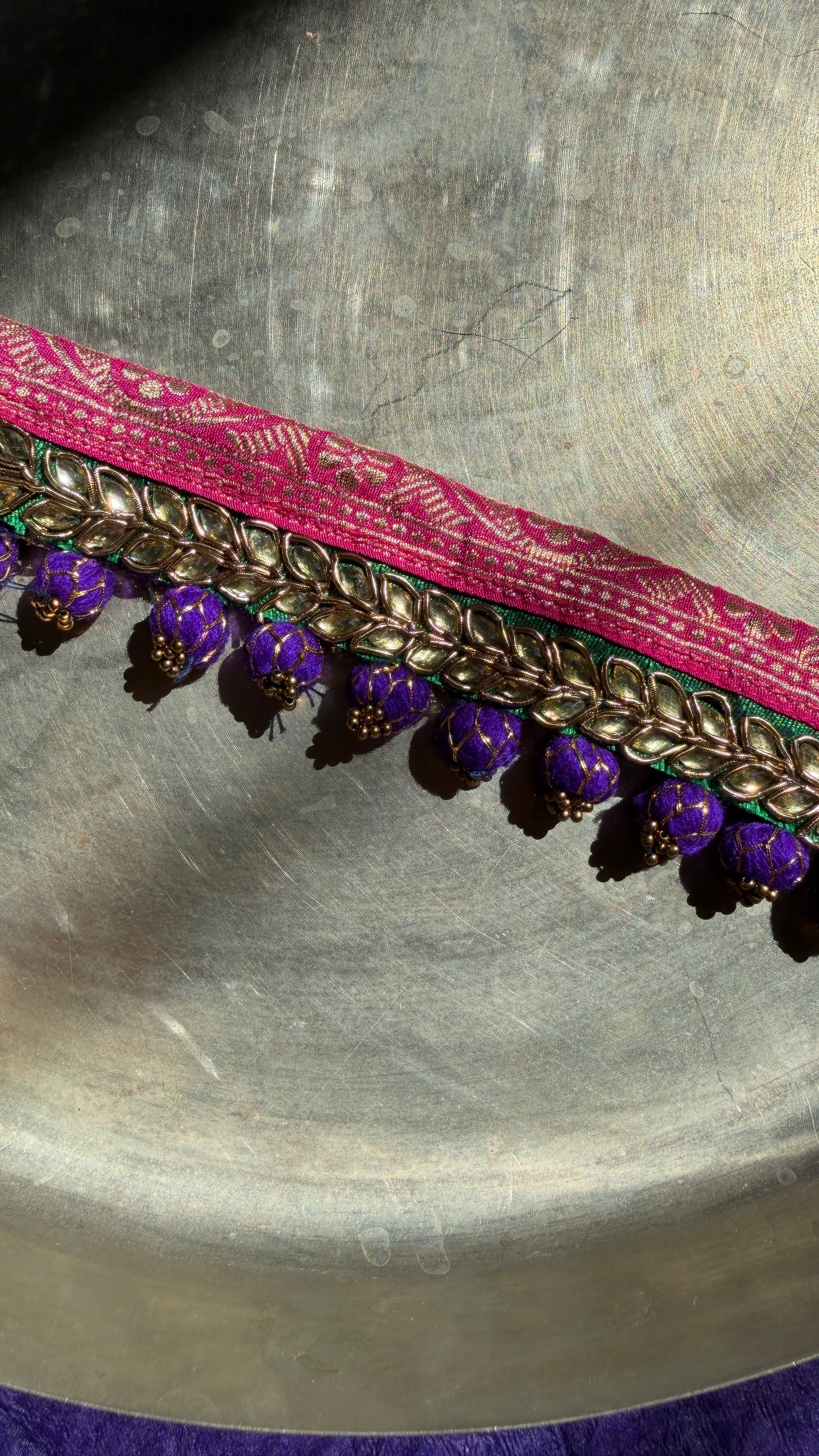 Zardosi gulab