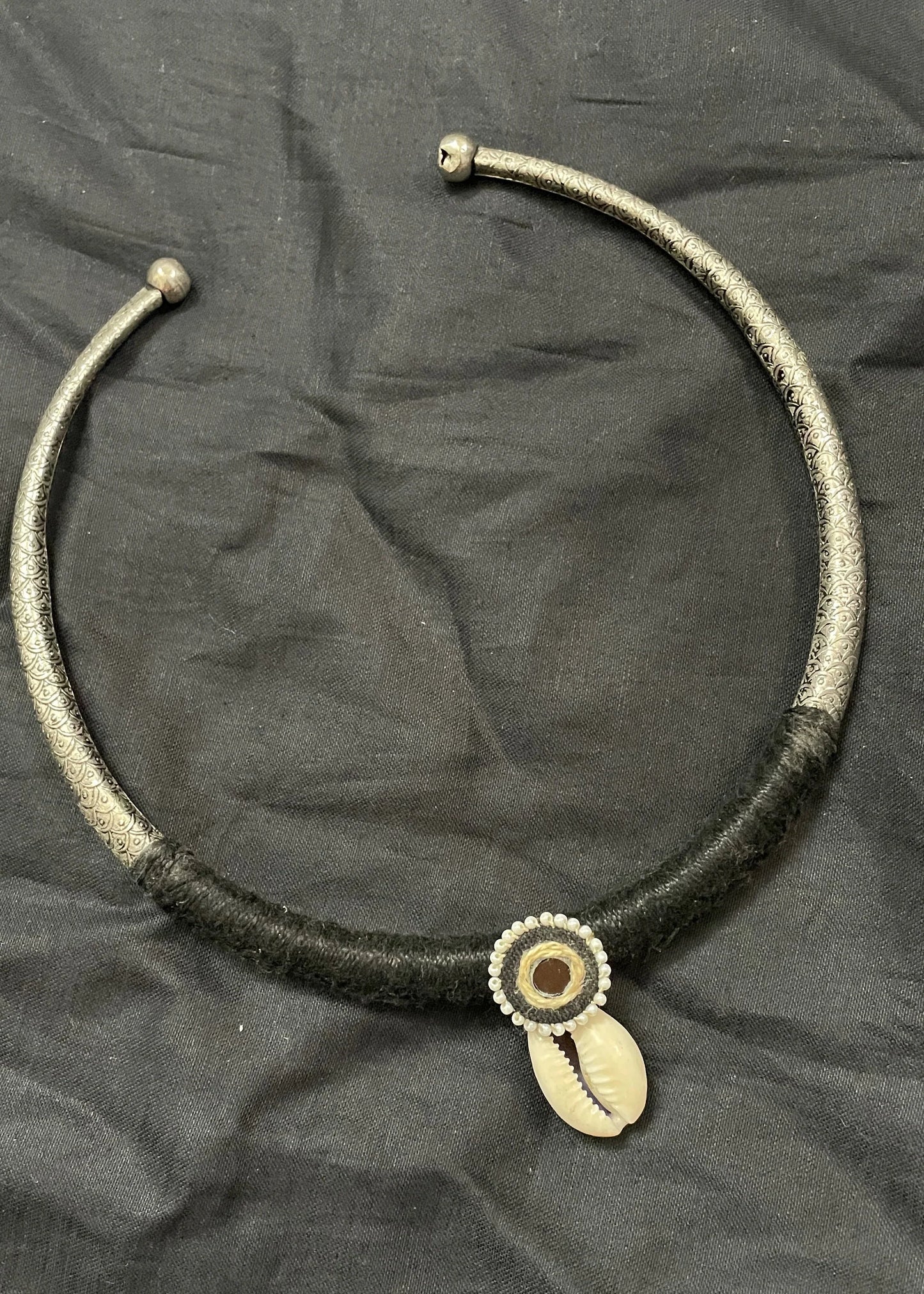 Black thread Choker