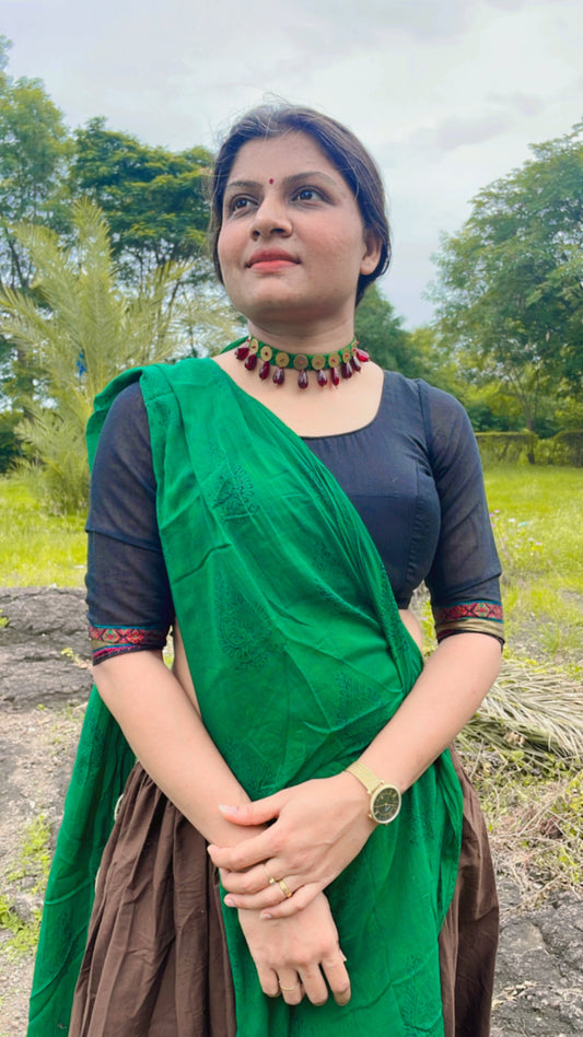 vintage Glass Beads Green Necklace