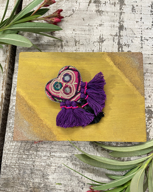 Tassel & Twine Heart Clip By Gamthi Fashion