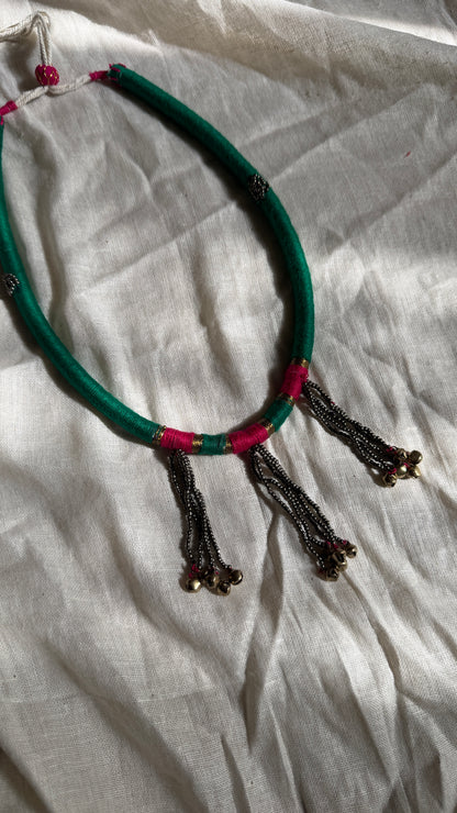 Hara gulabi tassel necklace