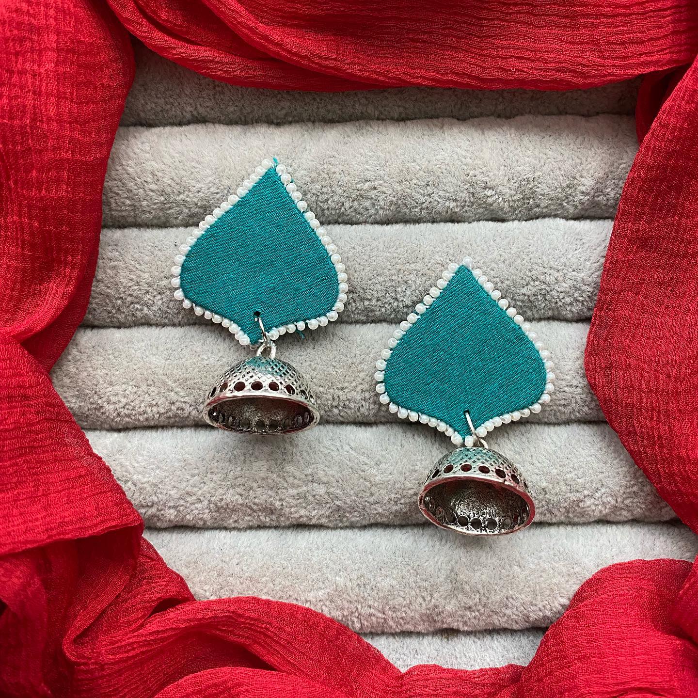 Heart leaf Silver Jumka  earring