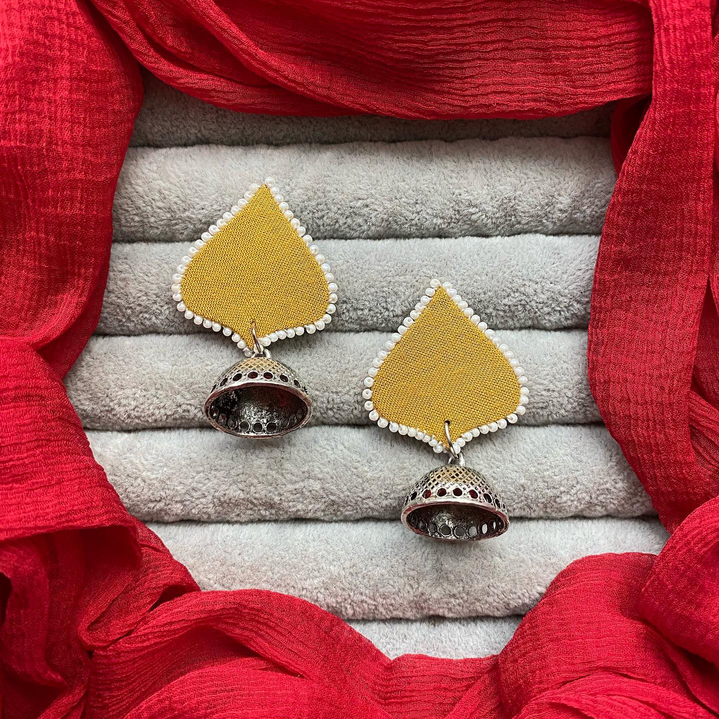 Heart leaf Silver Jumka  earring