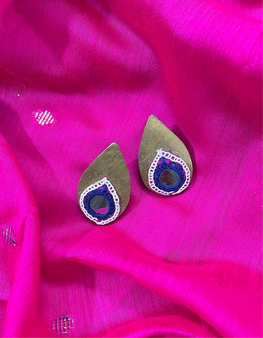 navy blue brass stud