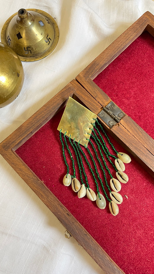 Green Diamond Shell Tassel Brass Hair Clip