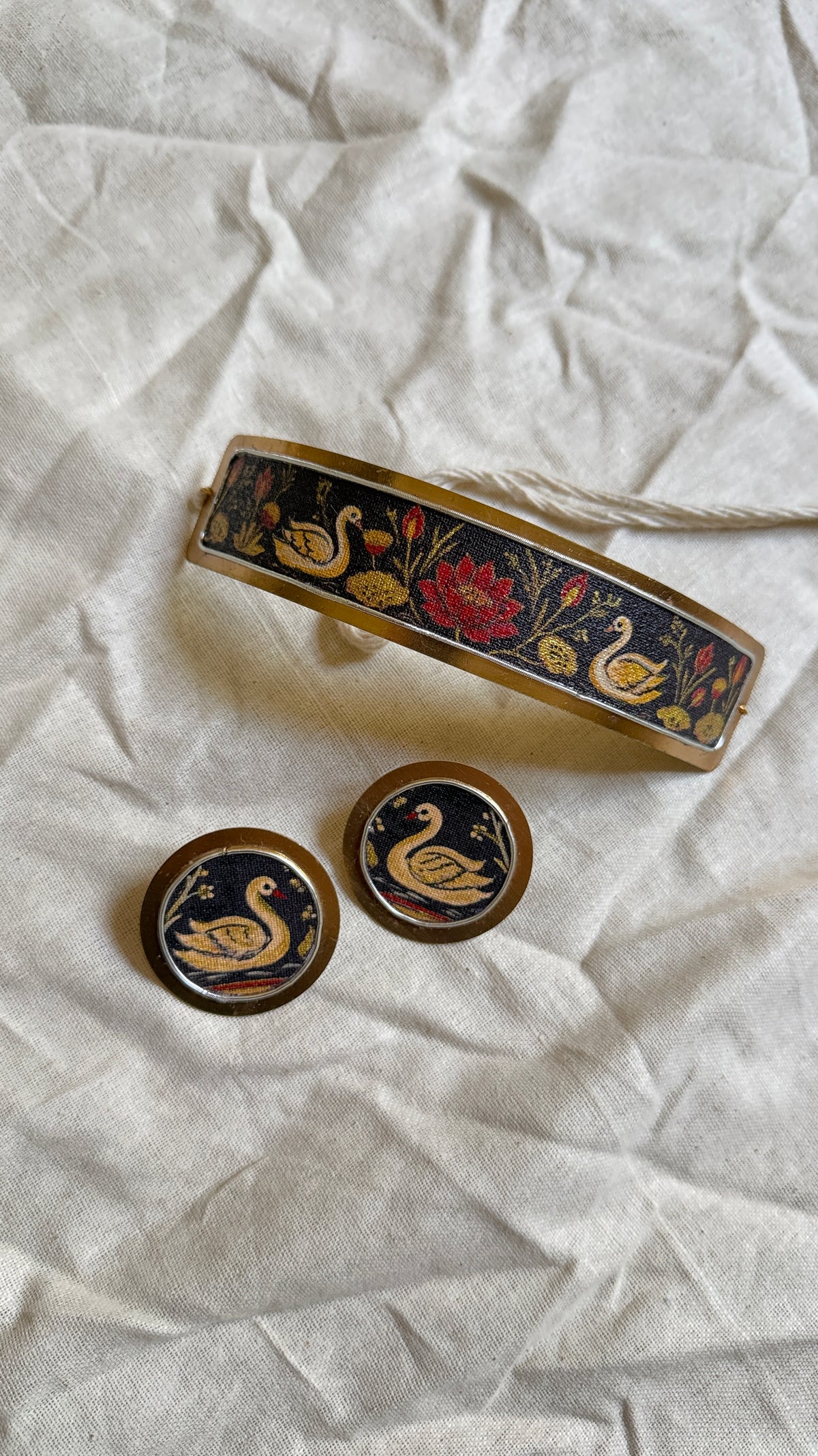 Swan full set (necklace, earrings, handcuff)