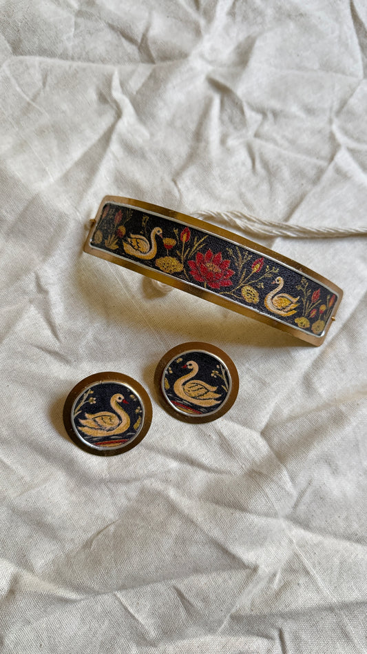 Swan full set (necklace, earrings, handcuff)