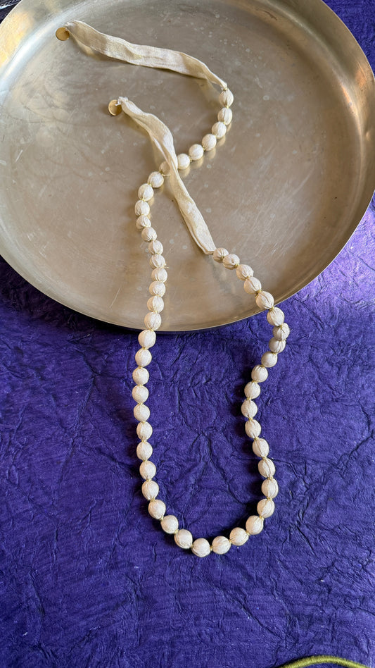 Cream mala