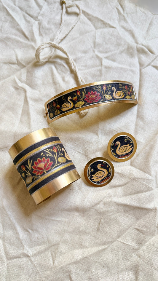 Swan full set (necklace, earrings, handcuff)