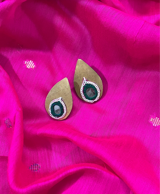 dark green brass stud