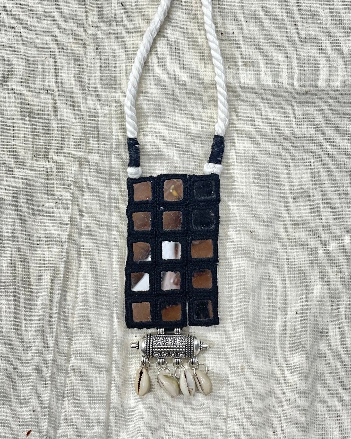 Black Shell Pendent Mirror Neckless By Gamthi Fashion