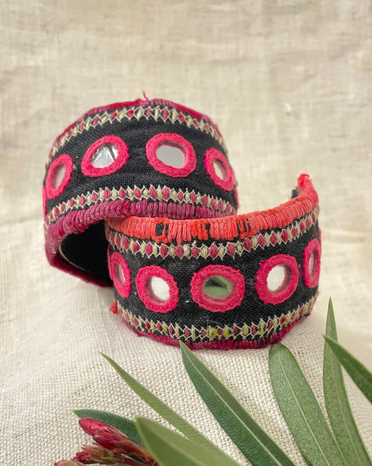 Boho Bindhani Hand Cuff By Gamthi Fashion