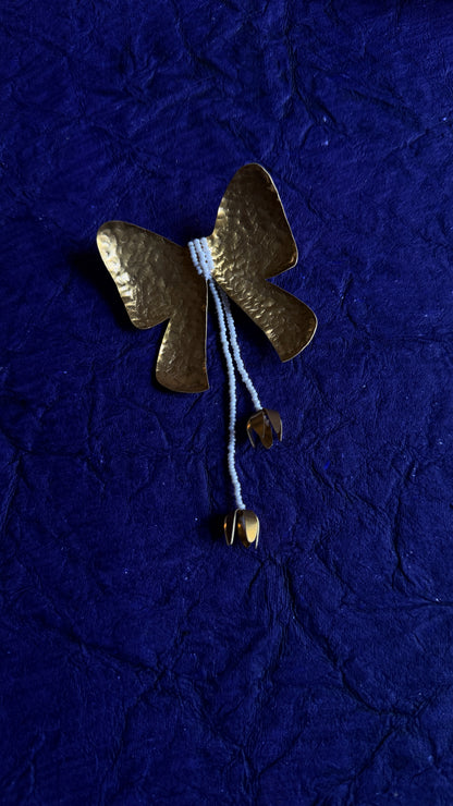 Brass tail Bow