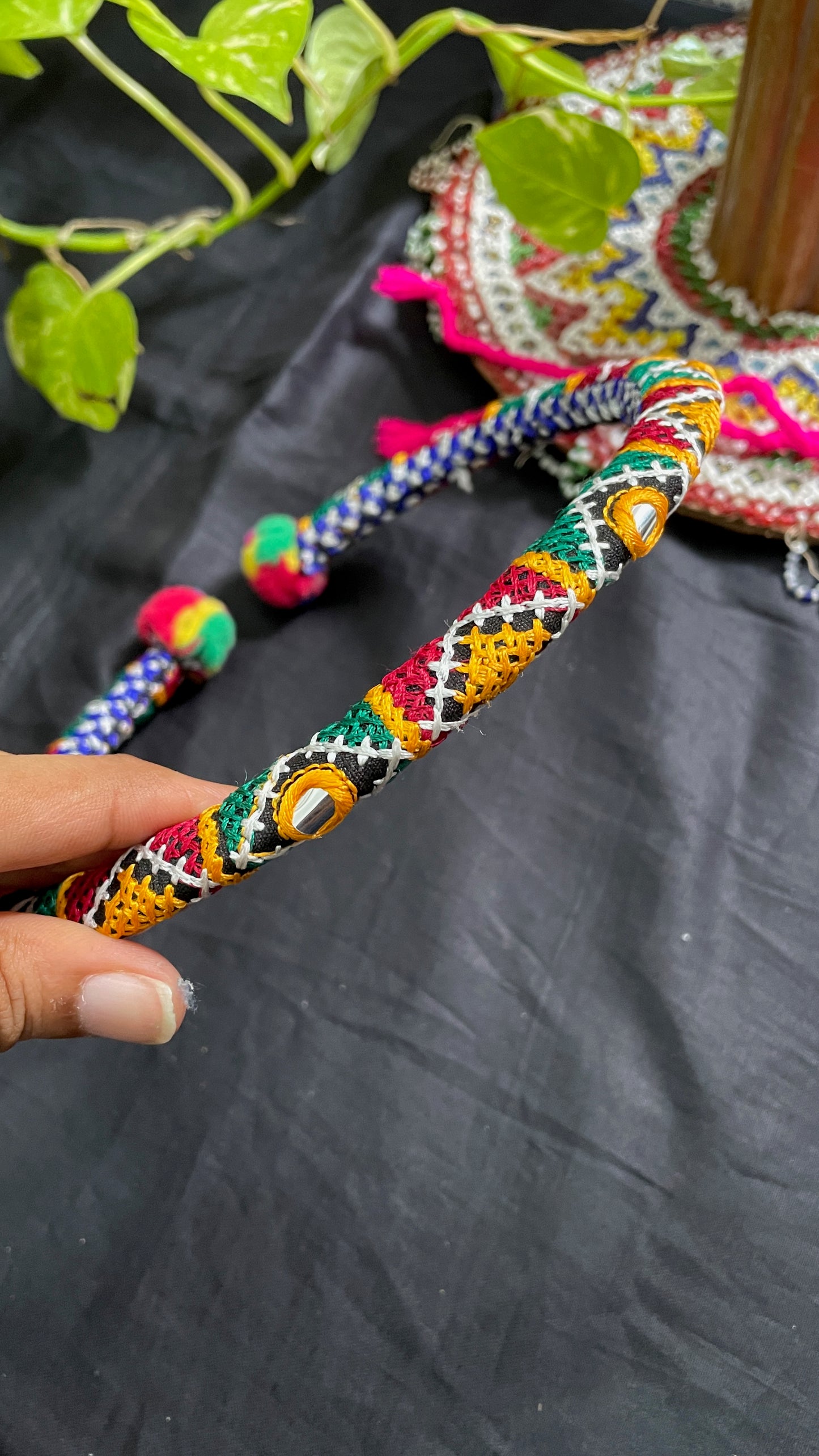Multi Color Kutchi Hasli