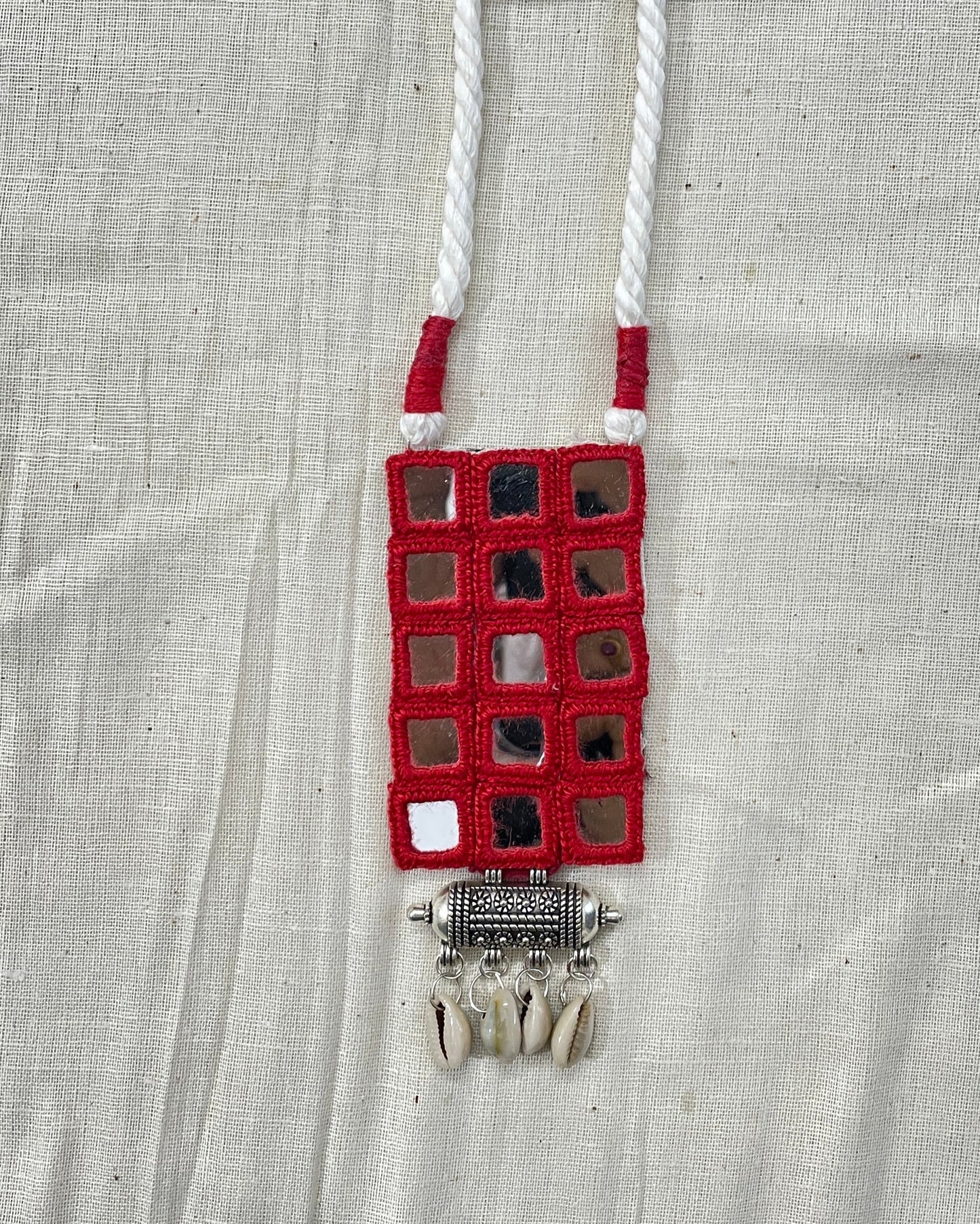 Red Shell Pendent Mirror Neckless By Gamthi Fashion