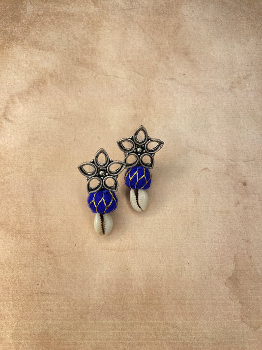 Silver Flower Shell Earring By Gamthi Fashion