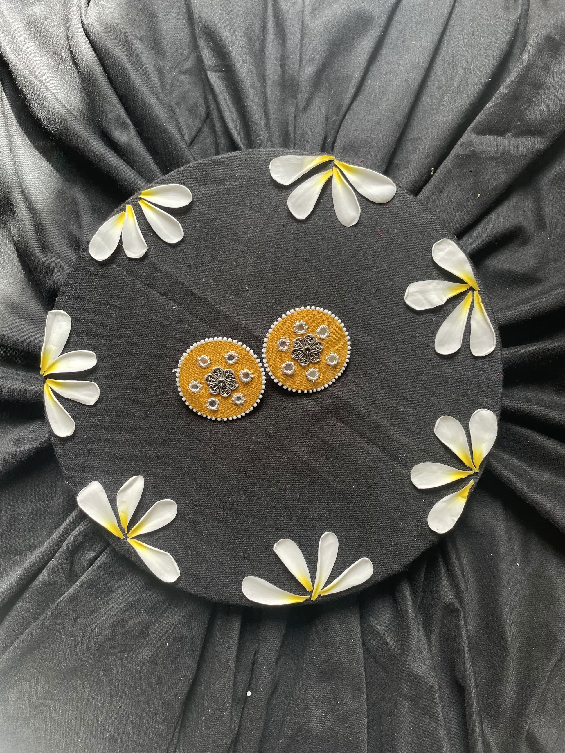 Surajmukhi Stud Handmade Earrings By Gamthi Fashion